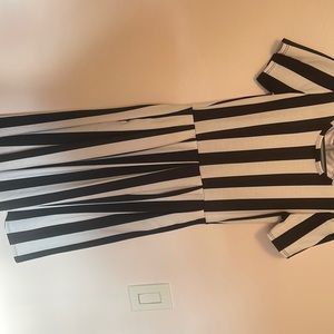 Black and White LuLaRoe Dress